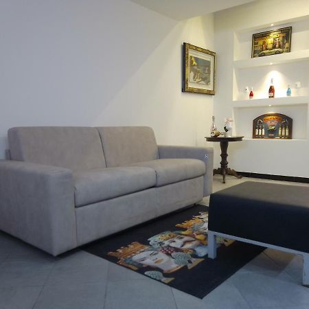 Tiziano'S Home Catania Eksteriør billede